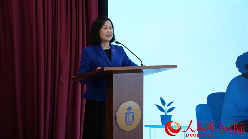 东华学院校长陈慧慈致辞。人民网实习生 韩宇轩摄